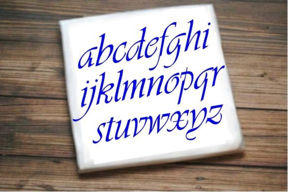Small Letters Y and Z: A Designer’s Take on Seasonal Embroidery Appeal